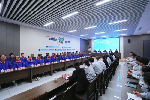 傳習(xí)匠心，賦能成長丨華特集團(tuán)2025年第二批次師徒結(jié)對儀式圓滿舉行